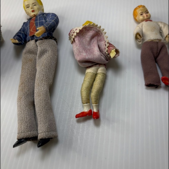 Family of 4 Vintage ThreadWrapped Caco Dollhouse Dolls Mom, Dad, Brother, Sister - Picture 7 of 16